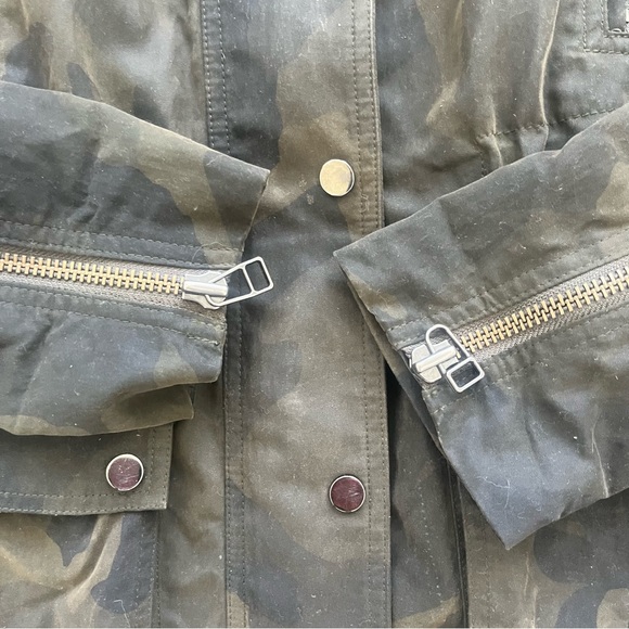 Veronica Beard USA WMN Size 2 Army Green Glade Jacket Camo Funnel Neck EUC - Picture 12 of 16